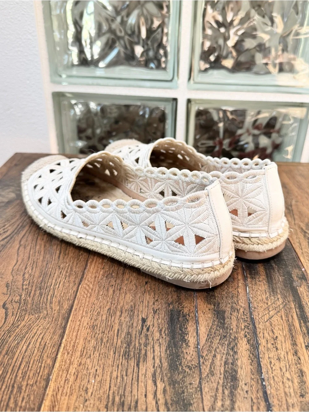 StyleLoop Beachy White Woven Jute Cutout Espadrille Sandals Flats 6.5 Shoes